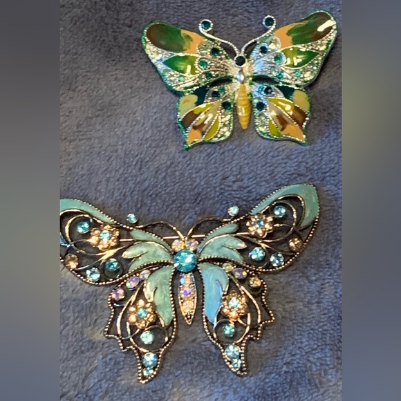 Vintage lot of 2 Butterfly pins brooch Avon light blue green yellow sparkle - Picture 8 of 16